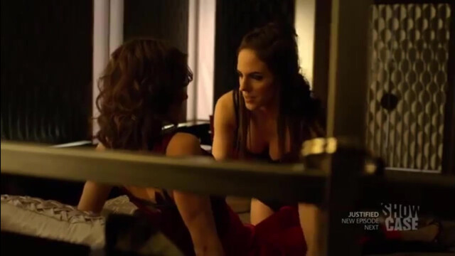 Emmanuelle Vaugier sexy, Anna Silk sexy - Lost Girl s02e21 (2012)