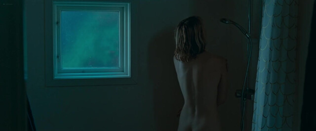 Mia Wasikowska nude, Vicky Krieps nude - Bergman Island (2021)