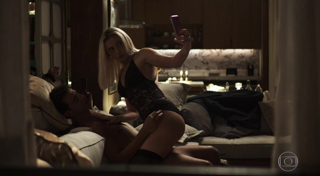 Monica Iozzi sexy - A Dona do Pedaco s01e39 (2019)
