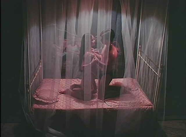 Ina Raymundo nude – Madame X (2000)