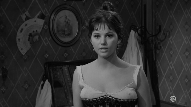 Claudia Cardinale sexy – Le Mauvais Chemin (1961)