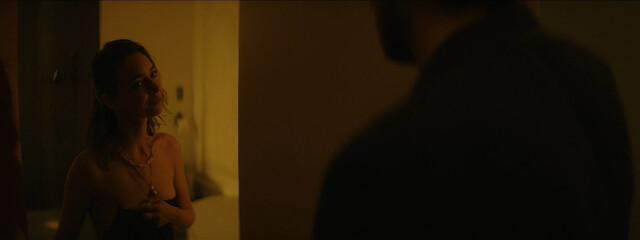 Vera Panfilova sexy, Zepyur Brutyan sexy – V kletke s02e08 (2021)