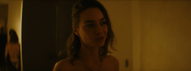 Vera Panfilova sexy, Zepyur Brutyan sexy – V kletke s02e08 (2021)