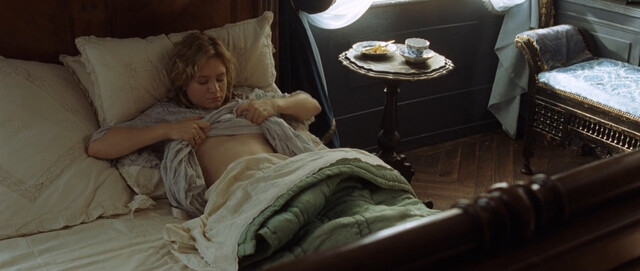 Julia Jentsch nude – Effi Briest (2009)