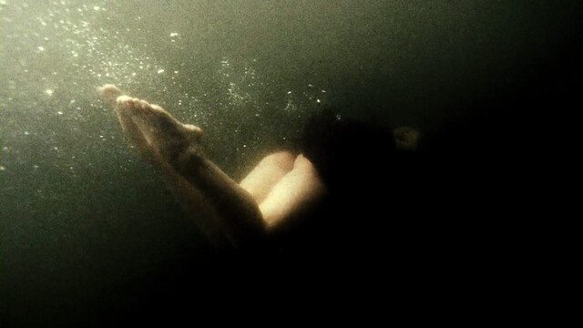 Alicja Bachleda nude – Ondine (2009)