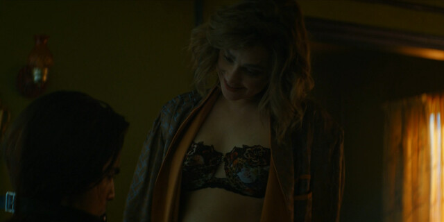 Jennifer Tilly sexy, Fiona Dourif sexy – Chucky s01e05 (2021)