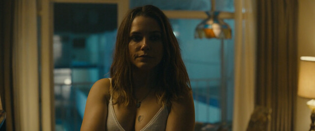 Sophia Bush sexy – Hard Luck Love Song (2020)