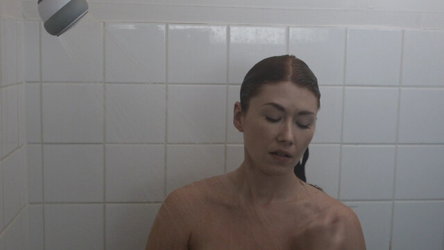 Jewel Staite sexy – A Frosty Affair (2015)