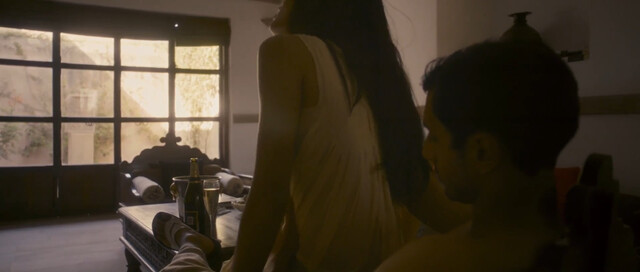 Freida Pinto sexy – Trishna (2011)