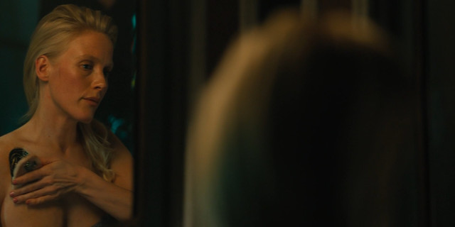 Lou Llobell sexy, Laura Birn sexy – Foundation s01e02 (2021)