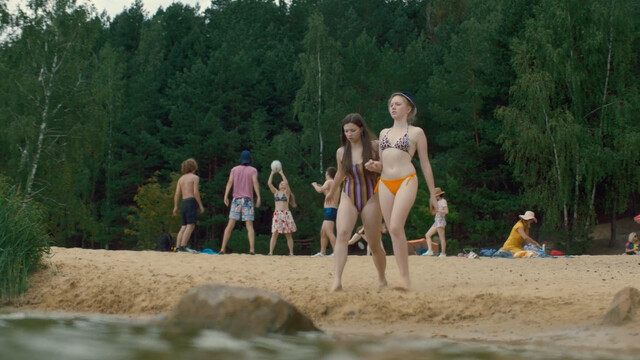 Polina Guhman sexy, Elizaveta Ishchenko sexy, Alisa Tarasenko sexy – Sama dura s02e01-02 (2021)