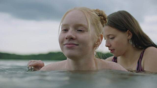 Polina Guhman sexy, Elizaveta Ishchenko sexy, Alisa Tarasenko sexy – Sama dura s02e01-02 (2021)