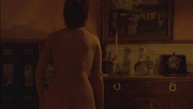 Annie Girardot nude – La mandarine (1972)