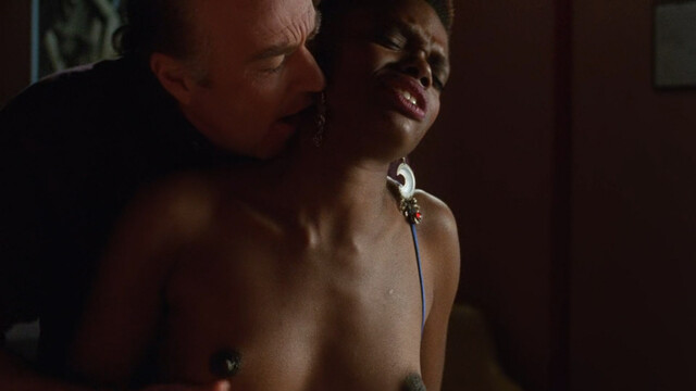 Gloria Lynne Henry nude – Phantasm III (1994)