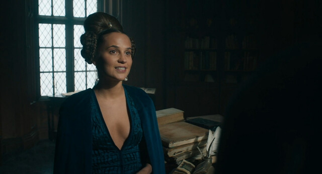 Alicia Vikander sexy – The Green Knight (2021)