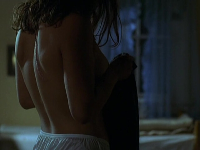 Julia Brendler nude, Kirsten Dunst sexy – Deeply (2000)