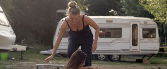 Megan Purvis sexy, Nicole Nabi sexy – Medusa Queen of the Serpents (2020)