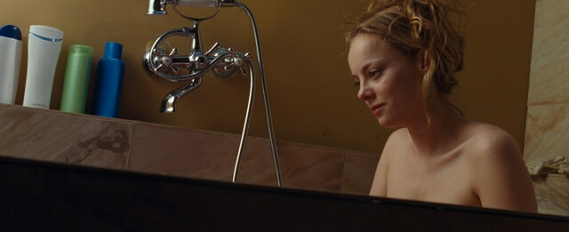 Bijou Phillips nude – It’s Alive (2008)