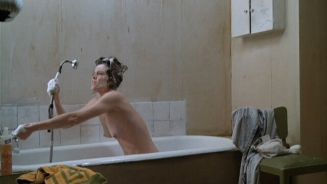 Sigourney Weaver nude – Half Moon Street (1986)