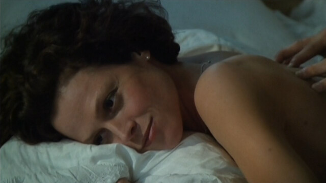 Sigourney Weaver nude – Half Moon Street (1986)