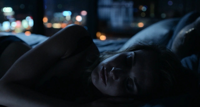 Julia Kaminska sexy, Anna Janik sexy – Narzeczony na niby (2018)