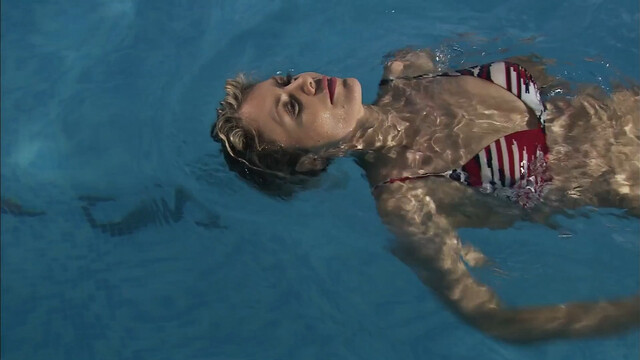 Svetlana Timofeyeva-Letunovskaya sexy, Natalya Romanycheva sexy – Kogda ee sovsem ne zhdesh s01e04-07 (2007)