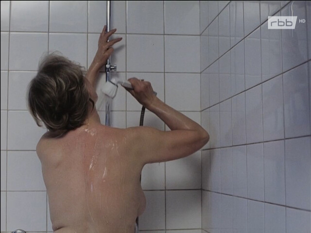 Annekathrin Burger nude – Der Rest, der bleibt (1991)