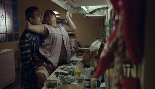 Catalina Lopez sexy, Edwarda Gurrola sexy – Me la debes (2002)