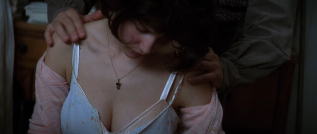 Laetitia Casta sexy – Rue des plaisirs (2002)