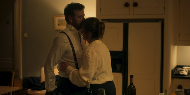 Denise Gough sexy, Emily Watson sexy – Too Close s01e01-03 (2021)