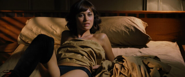 Olga Kurylenko sexy – Max Payne (2008)