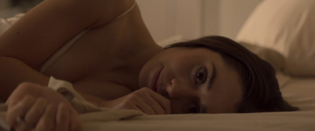 Cristin Milioti sexy – Made For Love s01e01 (2021)