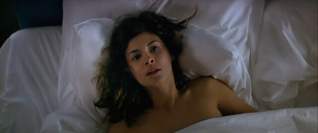 Audrey Tautou nude – Priceless (Hors de prix) (2006)