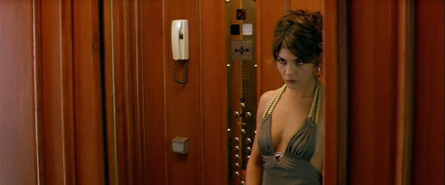 Audrey Tautou nude – Priceless (Hors de prix) (2006)