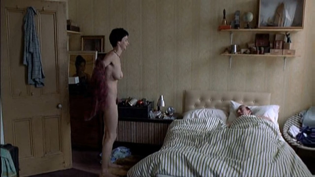 Rachel Griffiths nude – Among Giants (1998)