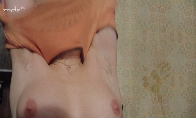 Karin Duwel nude – Sabine Wulff (1978)