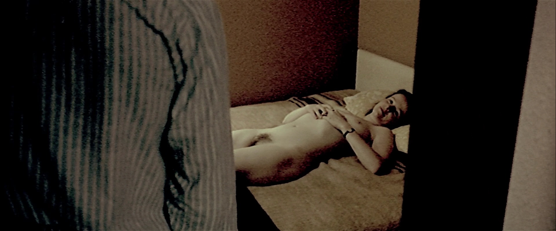 Emily Watson nude – Breaking the Waves (1996)