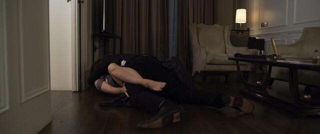 Lihi Kornowski sexy, Ayelet Zurer sexy – Losing Alice s01e08 (2021)