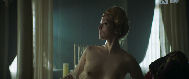 Evelyne Brochu nude – Paris Police 1900 s01e02 (2021)