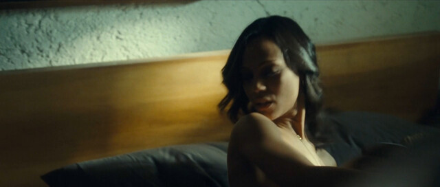 Zoe Saldana nude – Colombiana (2011)