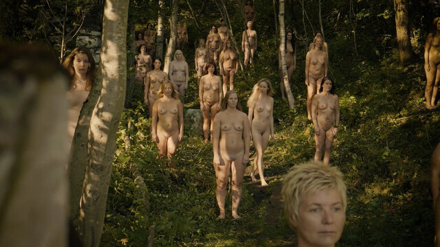 Johanne Fossheim nude – Heim (2018)