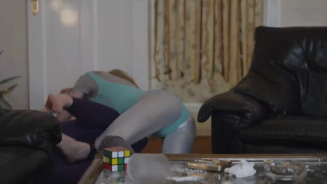 Adrienne von Mangoldt sexy, Franziska E. sexy – Girls (2014)