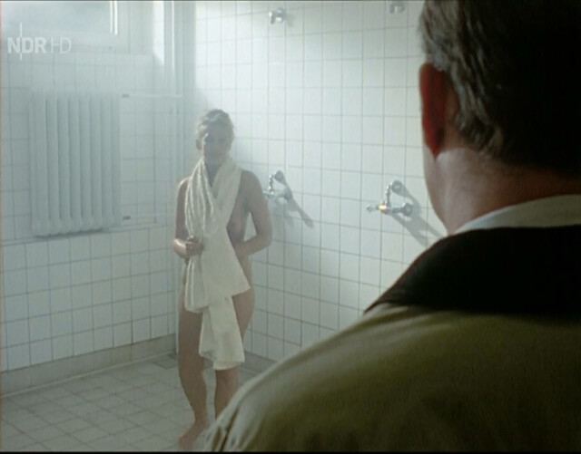 Sophie Schutt nude – Tatort e363 (1997)