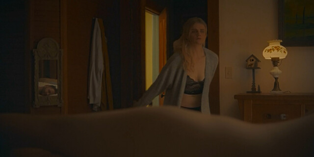 Gayle Rankin sexy – The Climb (2020)