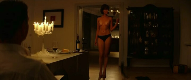 Daniela Virgilio nude – Vinodentro (2013)