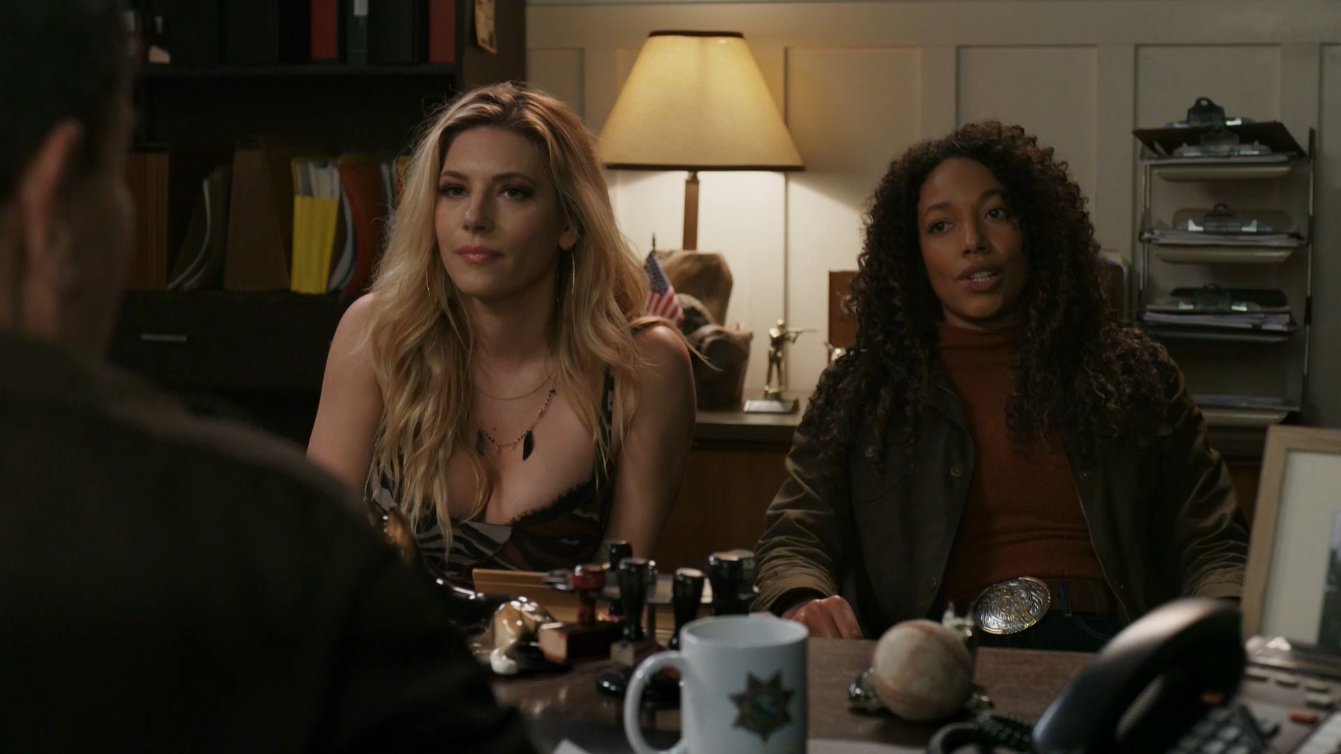 Katheryn Winnick sexy – Big Sky s01e01, e04 (2020)