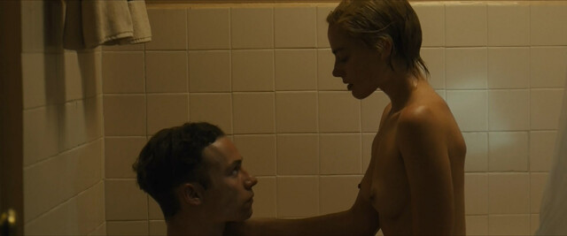 Margot Robbie nude – Dreamland (2019)