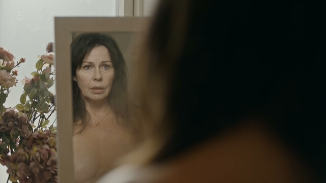 Julie Graham sexy – Penance s01e02 (2020)