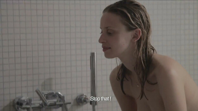 Elisa Sommet nude – Les provinces d'or (2012)