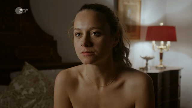 Anna Unterberger nude – Das Tal der Morder (2019)